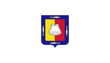 Coat of arms on white background (unofficial flag)