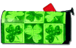 [Shamrocks Mailbox Cover]