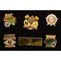 [1999 World Series 5 Pin Set Yankees]