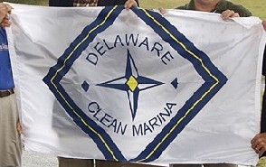 [Delaware Clean Marina flag]