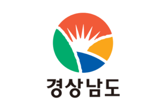 [South Gyeongsang Province flag]