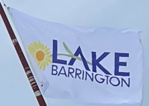 [Lake Barrington, Illinois flag]
