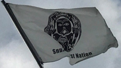 [Snuneymuxw First Nation - BC flag]
